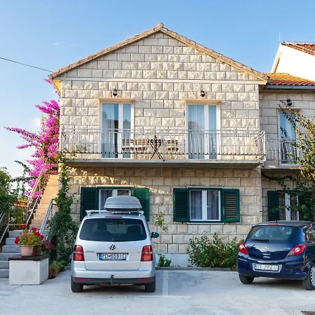 Martic * سوبيتار