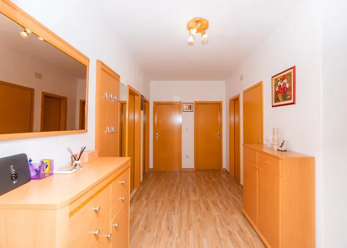 Apartment Martic Supetar